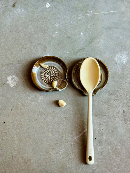 Spoon Rest/Garlic Grater Set