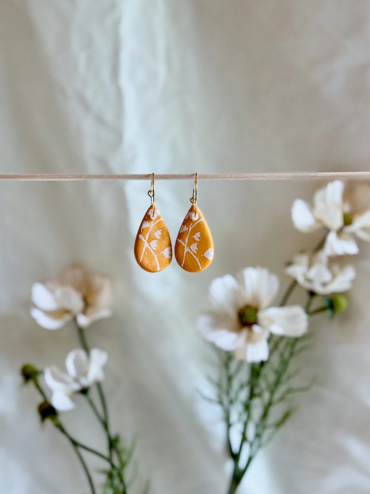 Marigold Earrings (20mm Gold)