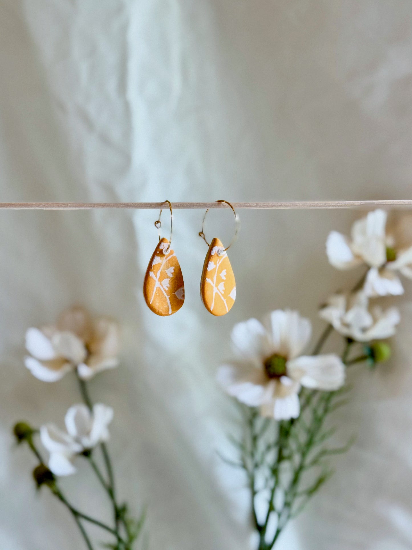 Marigold Earrings (20mm Gold)