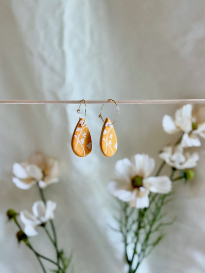 Marigold Earrings (20mm Gold)