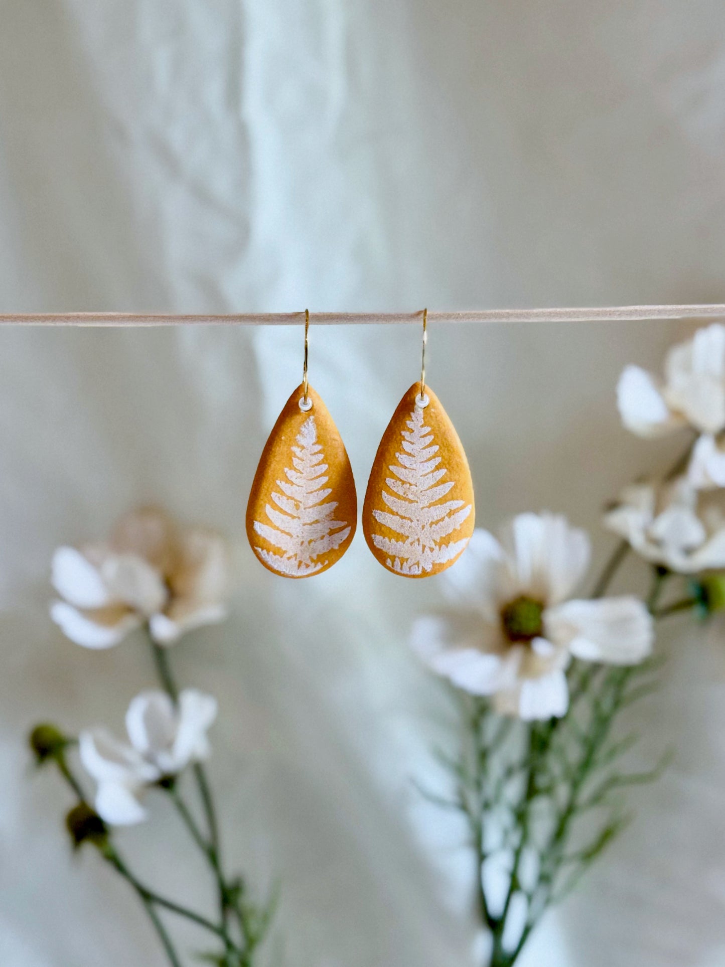 Marigold Earrings (20mm Gold)
