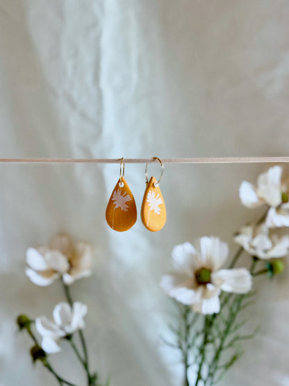 Marigold Earrings (15mm Gold)