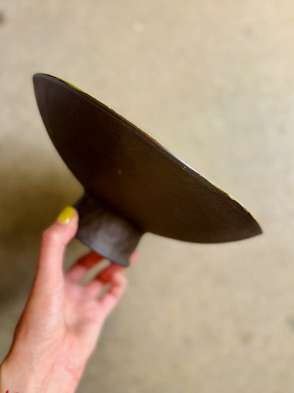 Pedestal Dish