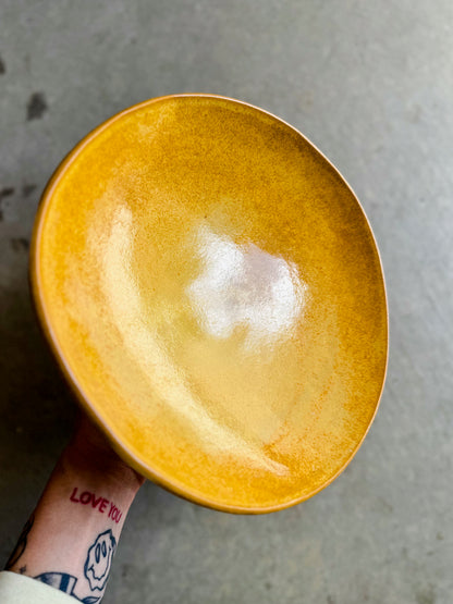 Pedestal Dish