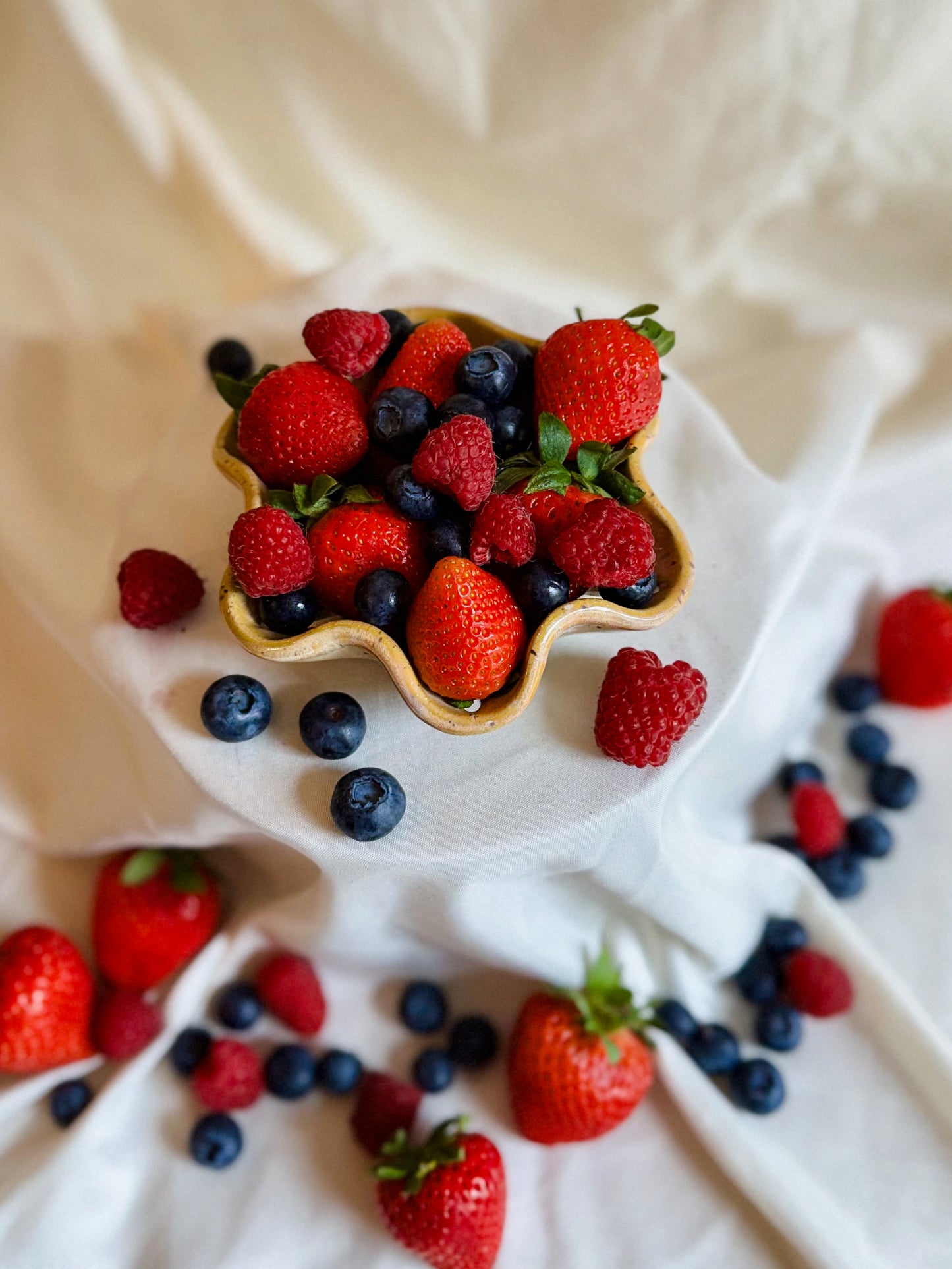 Single Serving Berry Bowl